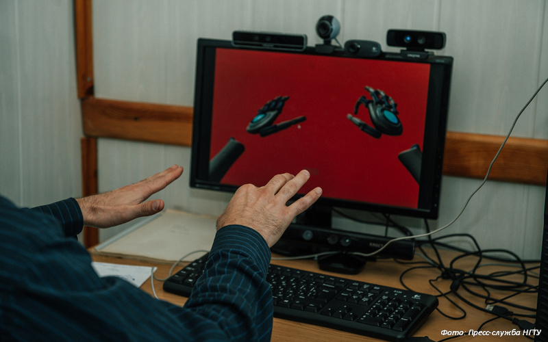Онлайн-словарь языка жестов. Три проекта инженера для людей с ограниченным слухом