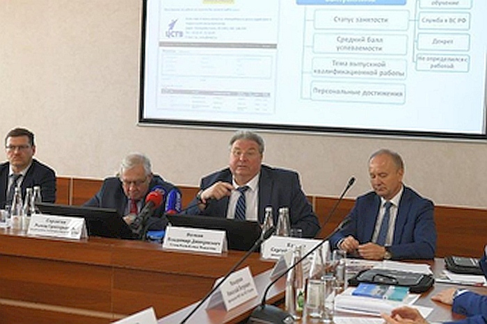 Ректоры вузов ПФО обсудили в Саранске поддержку молодёжи А также трудоустройство молодых специалистов