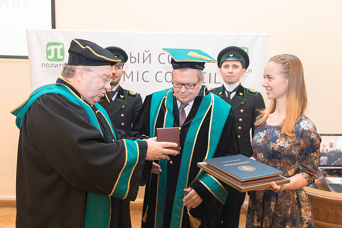 Председатель Совета РФФИ В.Я. Панченко стал Почетным доктором СПбПУ