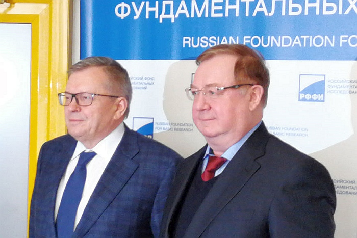 Сергей Степашин посетил Российский фонд фундаментальных исследований 12 марта 2019 г. Председатель ИППО Сергей Степашин посетил Российский фонд фундаментальных исследований (РФФИ), где встретился с председателем Совета РФФИ академиком РАН Владиславом Панченко